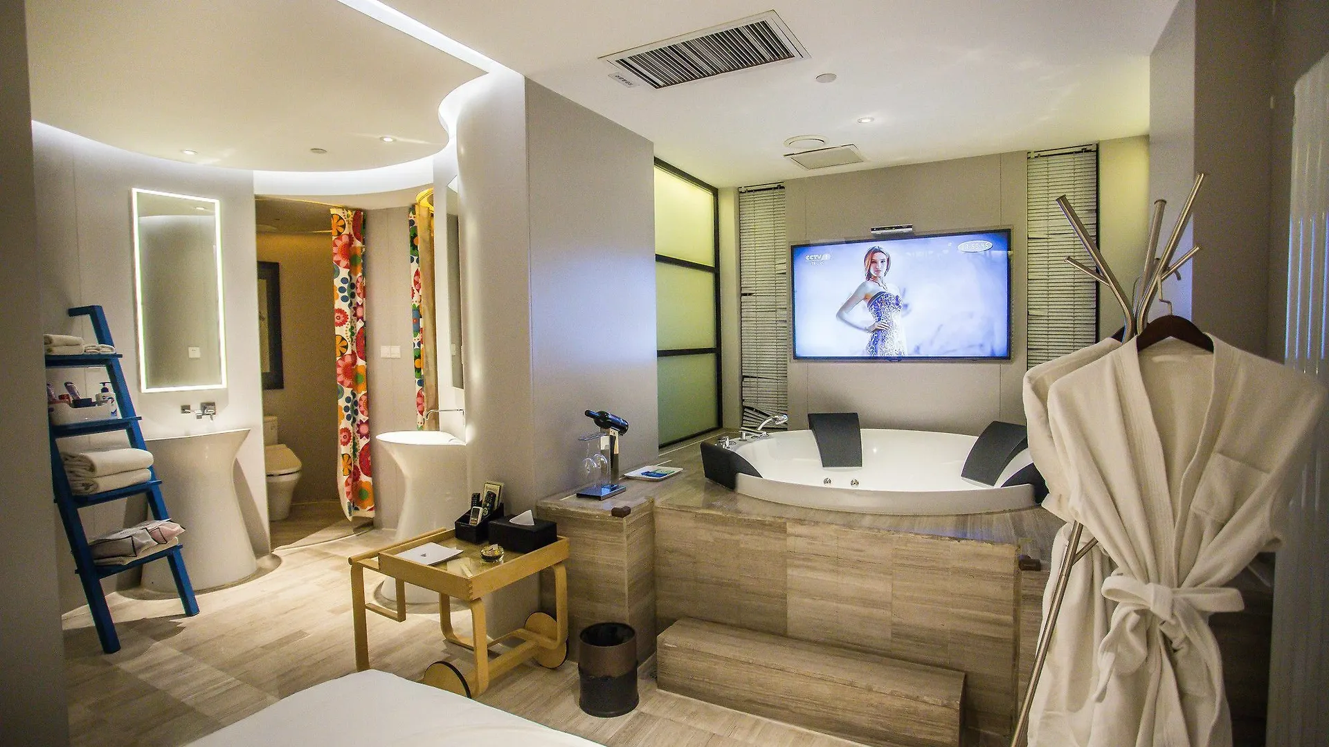 ***  Blue Magpie Hotel Xigong Flagship Luoyang  China